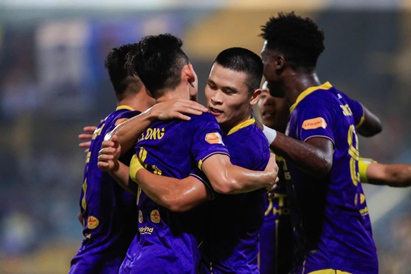Trận derby với Thể Công Viettel